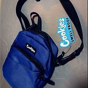 Cookies Royal Blue Smellproof Travel Crossbody Bag